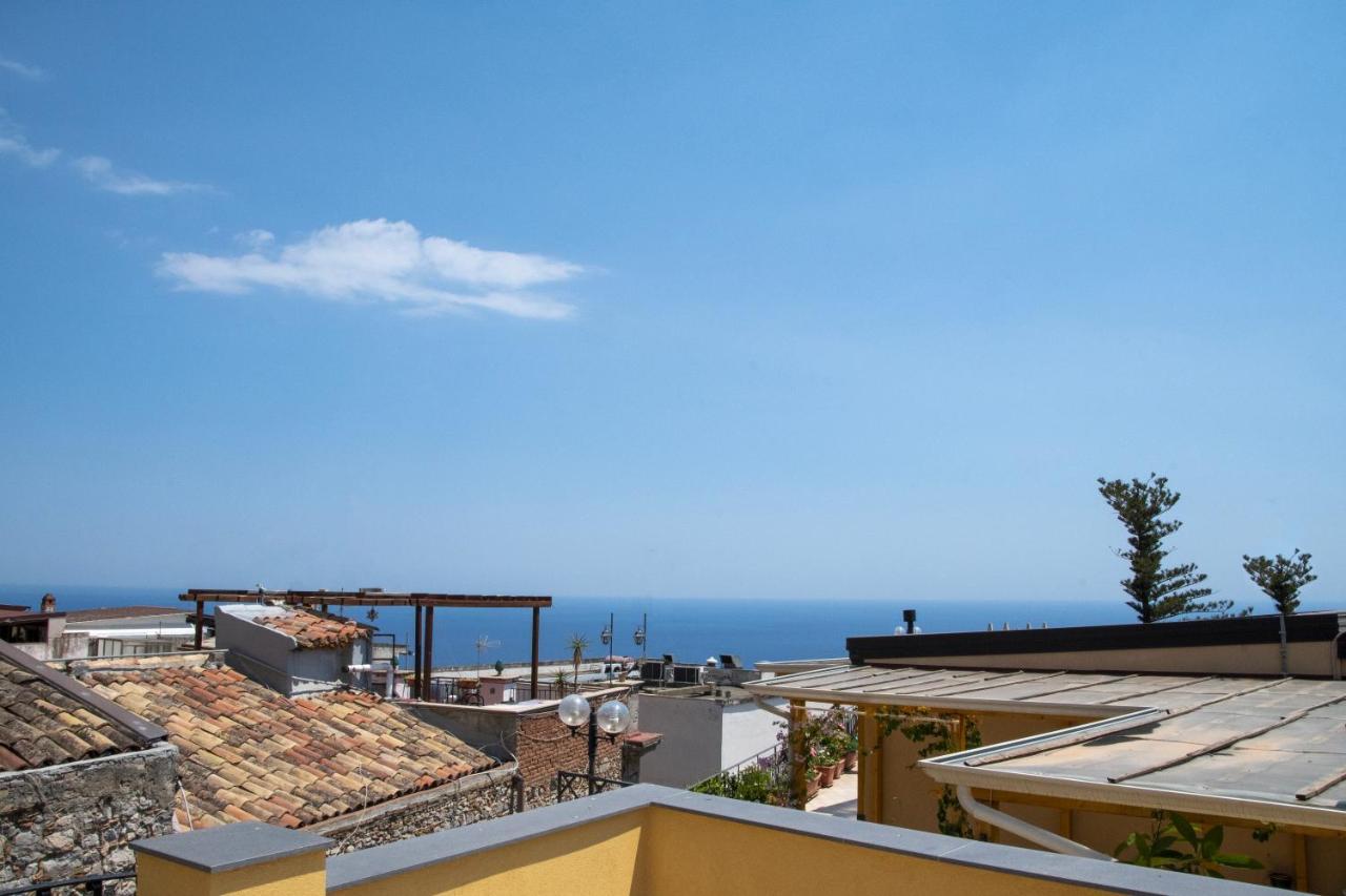 Castalia Apartments&Rooms Duomo Taormina Exterior foto
