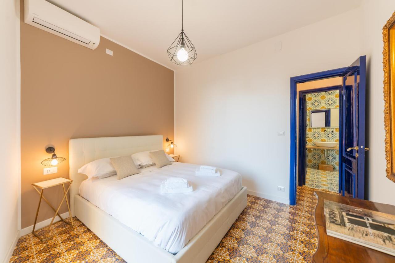 Castalia Apartments&Rooms Duomo Taormina Exterior foto